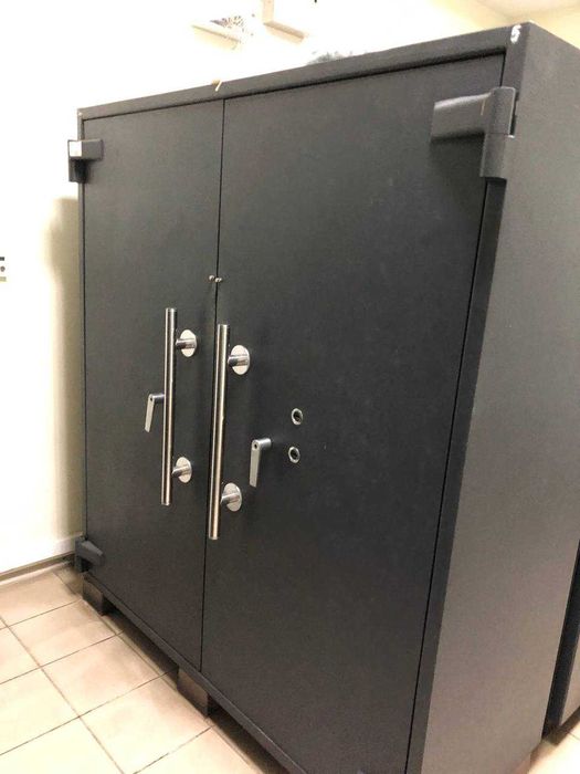 Дипозитарные сейфы