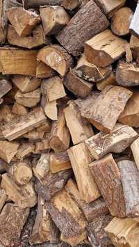 Drewno kominkowe pocięte i porąbane, suche