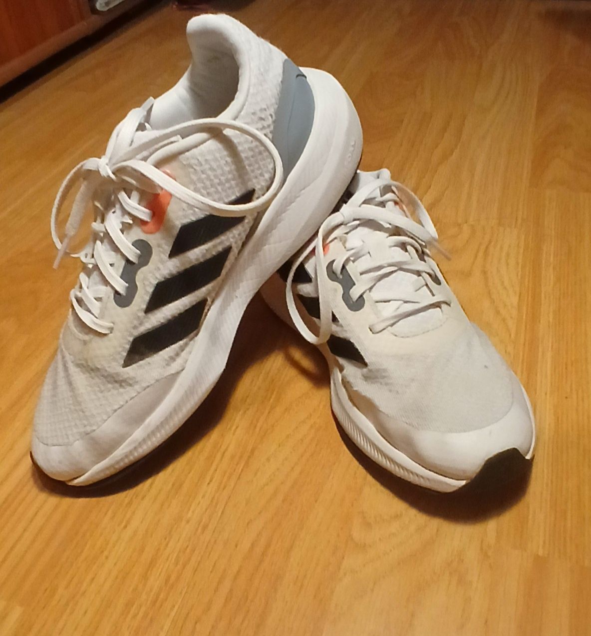 Sapatilhas Adidas Desportivas