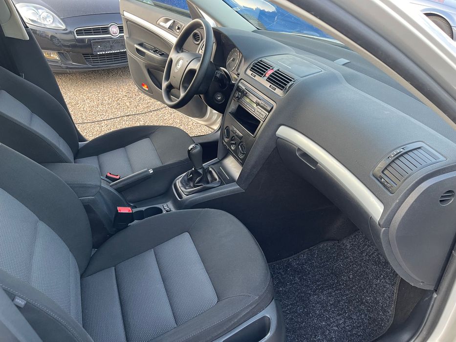 Skoda Octavia 1.9tdi 105km oryginal 80tys.km Bezwypadkowa