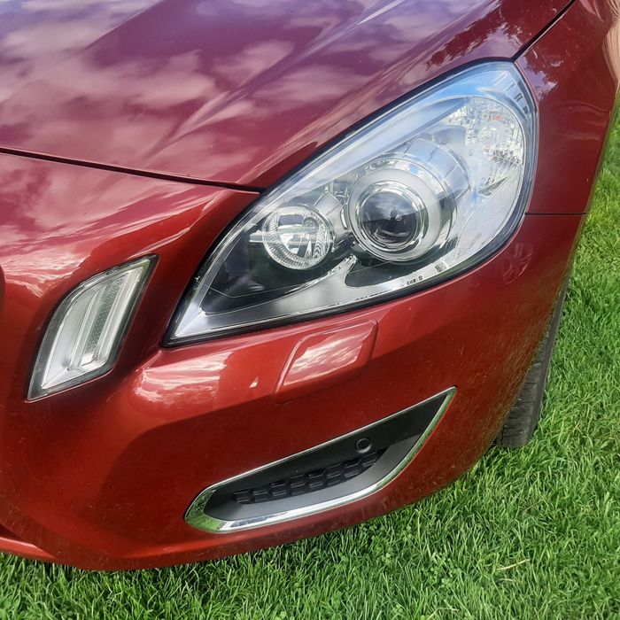 Lampa Bixenon Volvo  S60