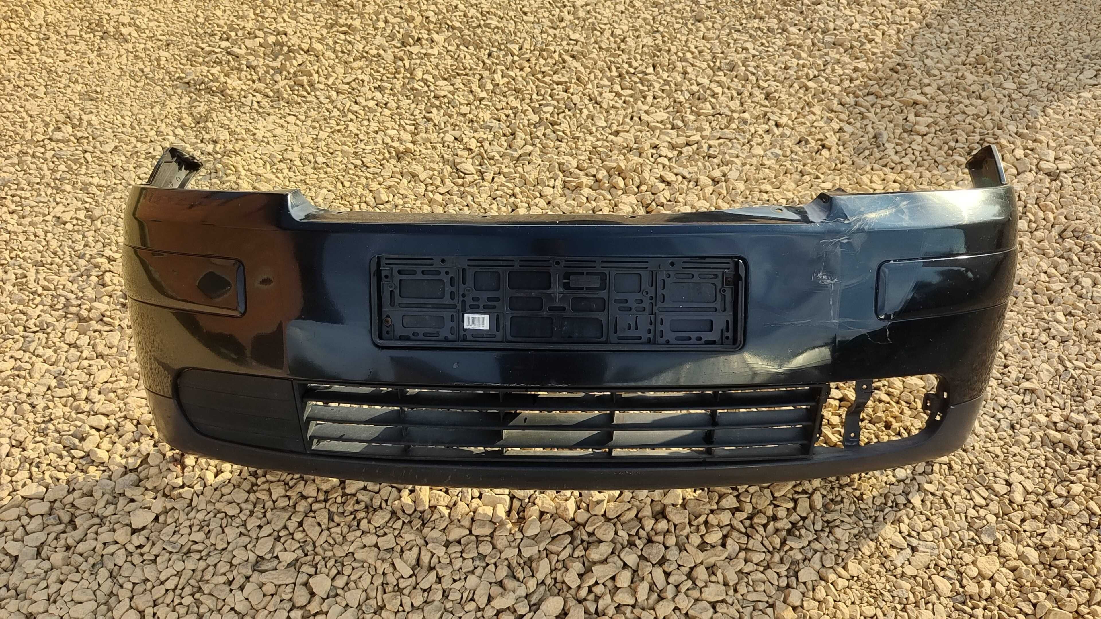 Zderzak przód Audi A2 8Z 99-05.r Kpl kratki