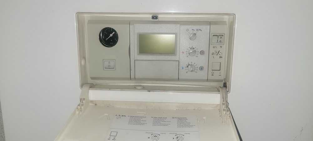 Piec gazowy kondensacyjny Vissmann Vitodens 222 (data instalacji 2004)
