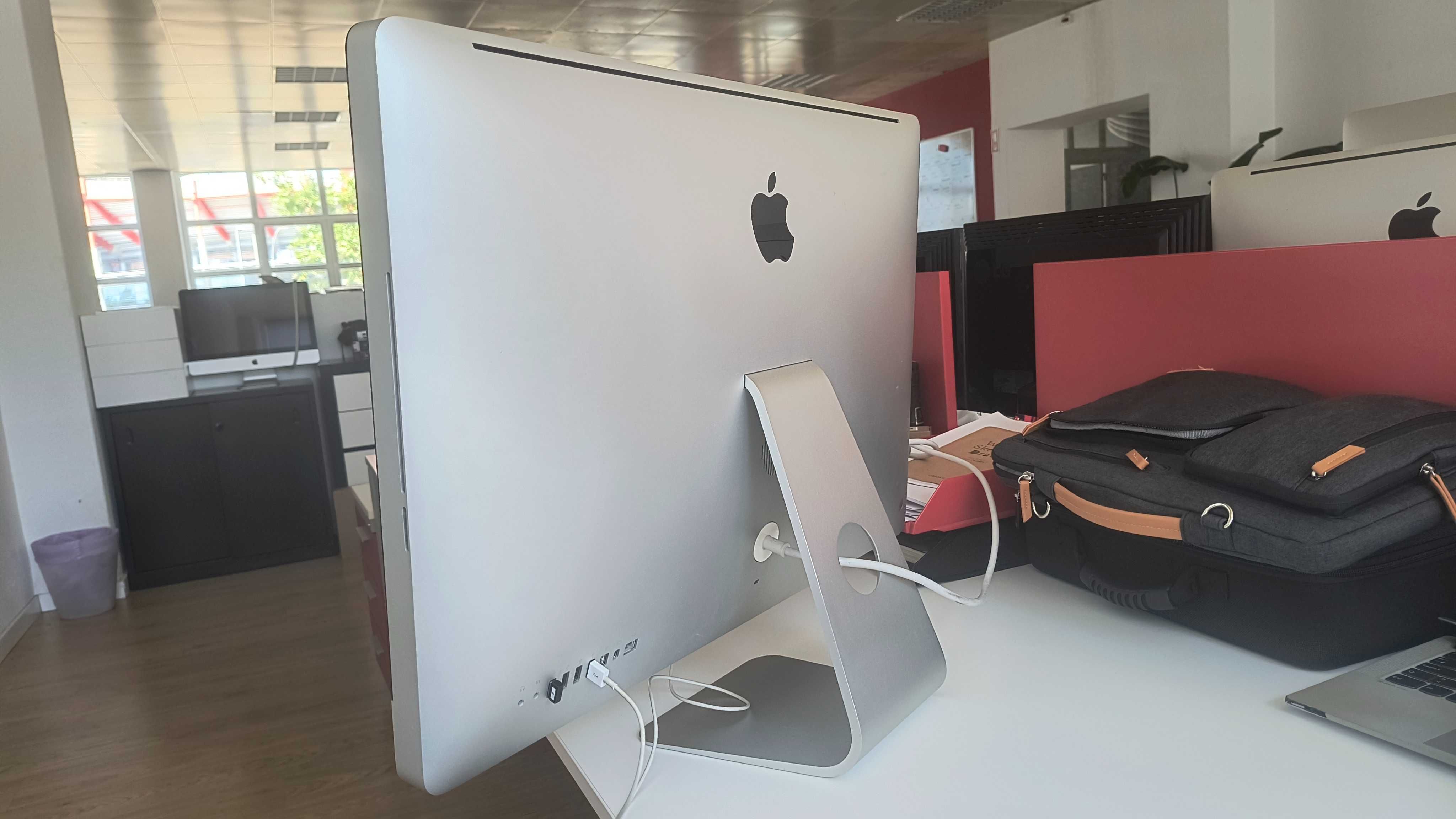 iMac (11.1, 27-inch, Late 2009)