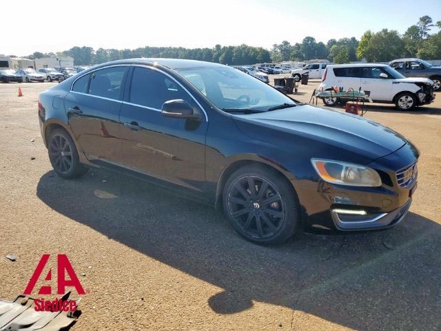 Volvo S60 Xenon, R-DESIGN, Piękny środek, Niski Przebieg, Radar, 4x4