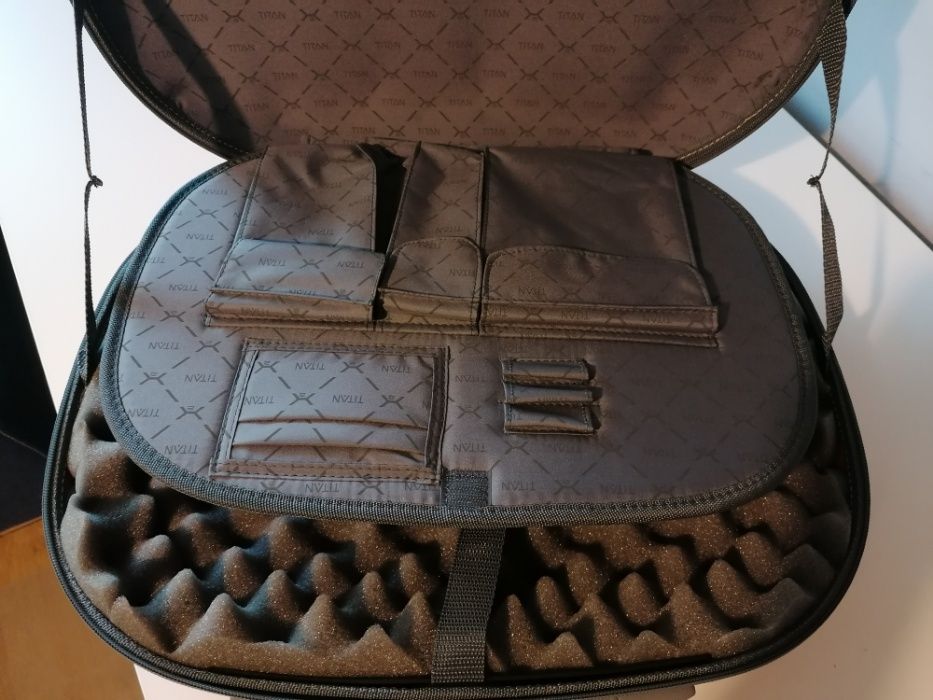 Pancerna walizka APC na laptop, ultra lekka!