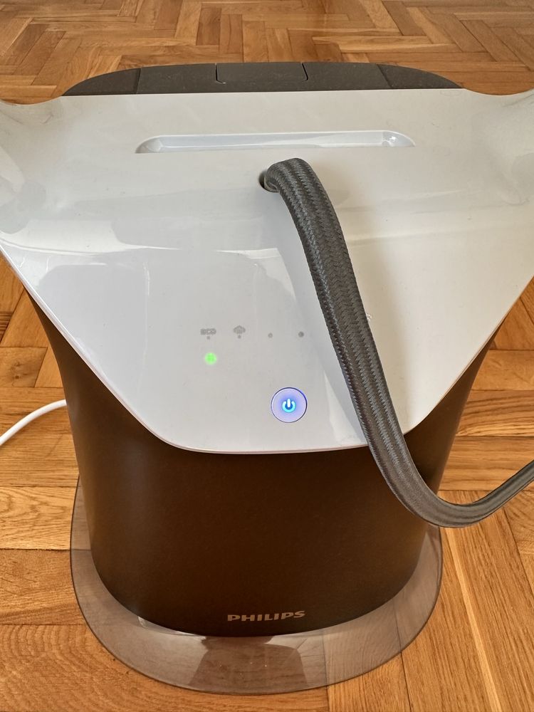 PHILIPS All-in-One 8000 system do prasowania