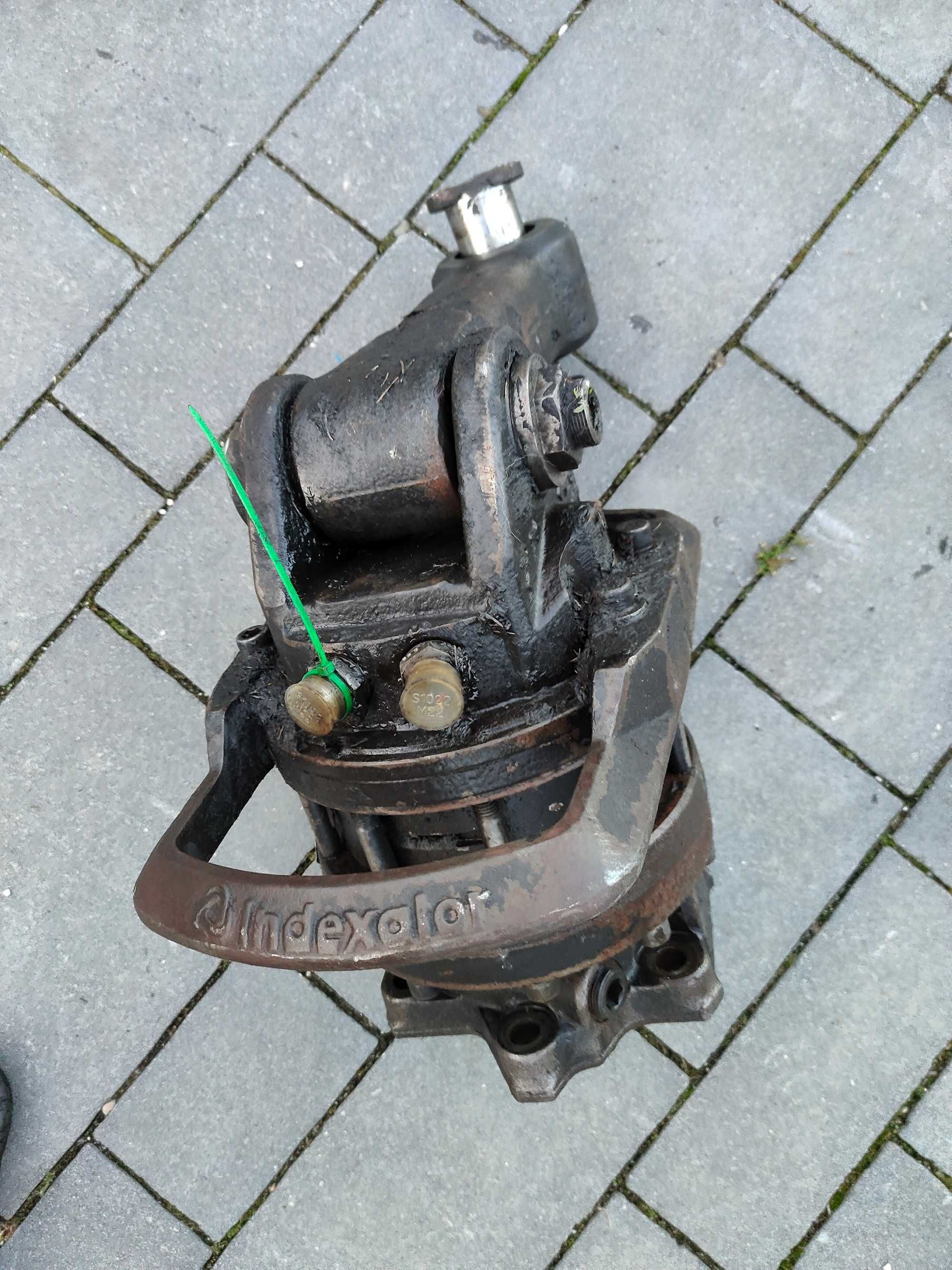 Rotator indexator do chwytaka