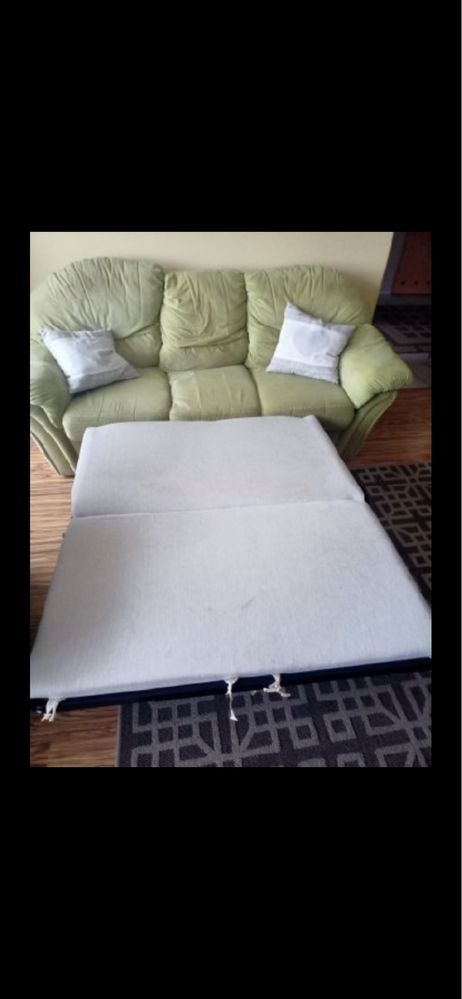 Rozkładana kanapa z funkcją spania wraz z dwoma fotelami
