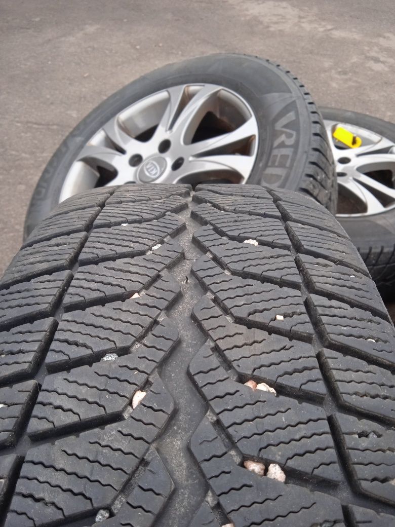 Колеса в зборі Kia Soul 205/60/r16