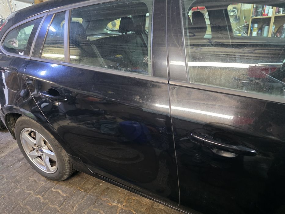 Drzwi Prawy Tył Volvo V60 10-13r. 019-26