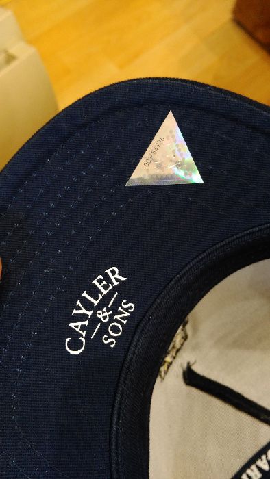 czapka z daszkiem Garfiled(unisex)-haft logo