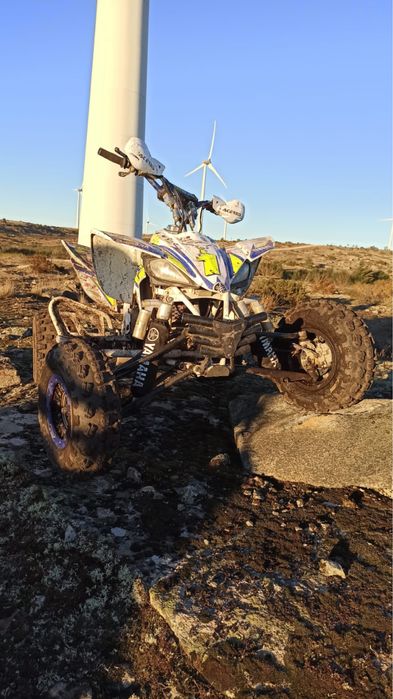 Yamaha YFZ450.