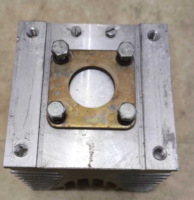 radiator aluminiowy duży 10cm*10cm*10cm Bytom