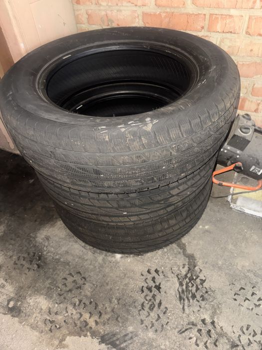 Шини 235/60 r18 (2024 року)