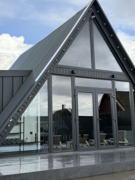 Оренда будинку з басейном та чаном, подобово, почасово