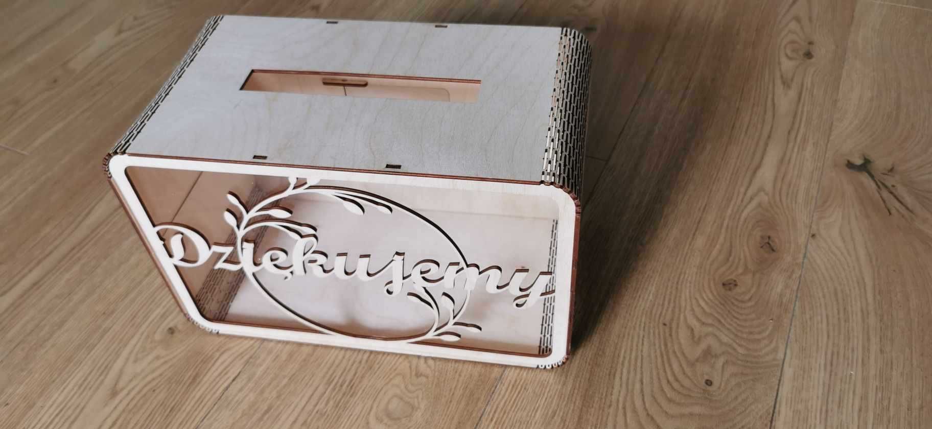 Drewniane pudełko ślubne na koperty z napisem "Dziękujemy"