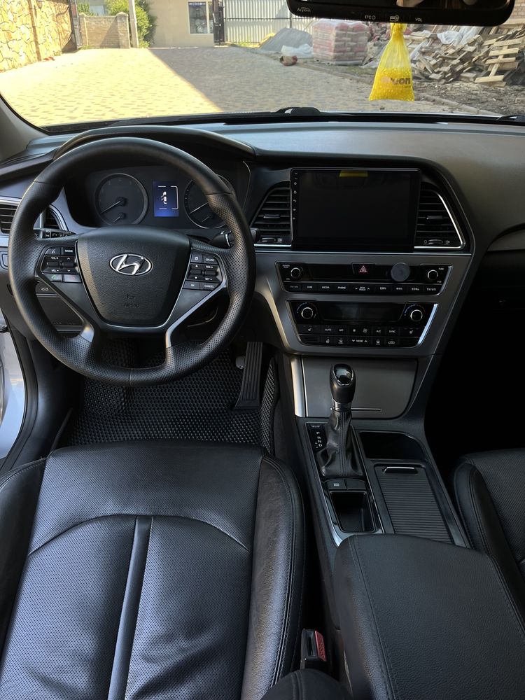 Hyundai sonata lf