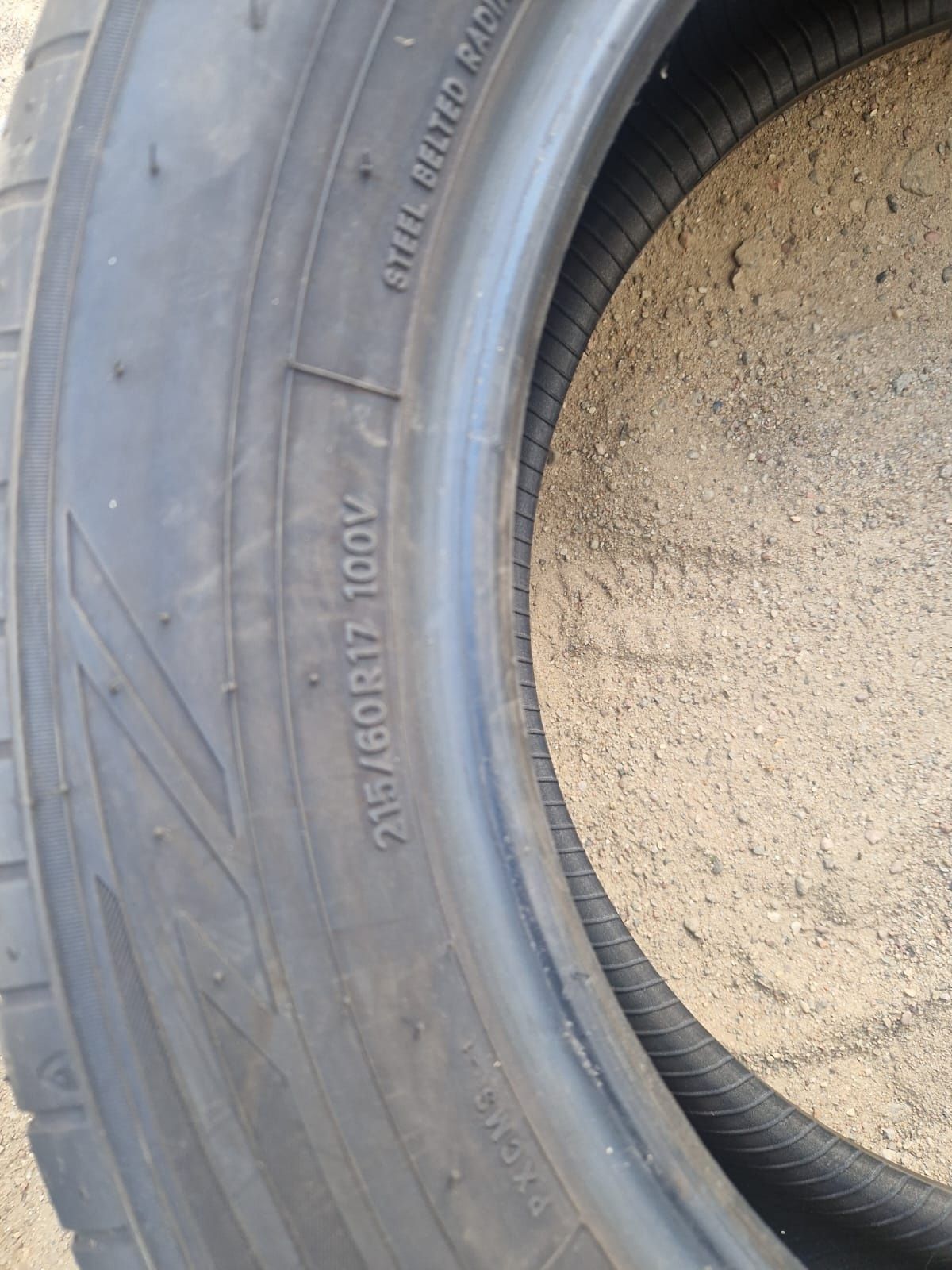 Opona Toyo 215 60 r 17   jedynka