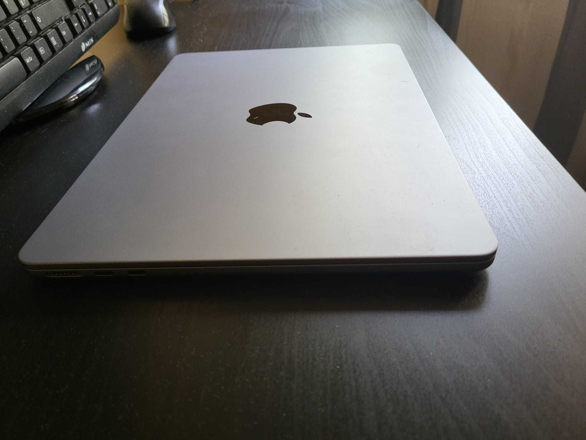[COMO NOVO] Macbook Air M3