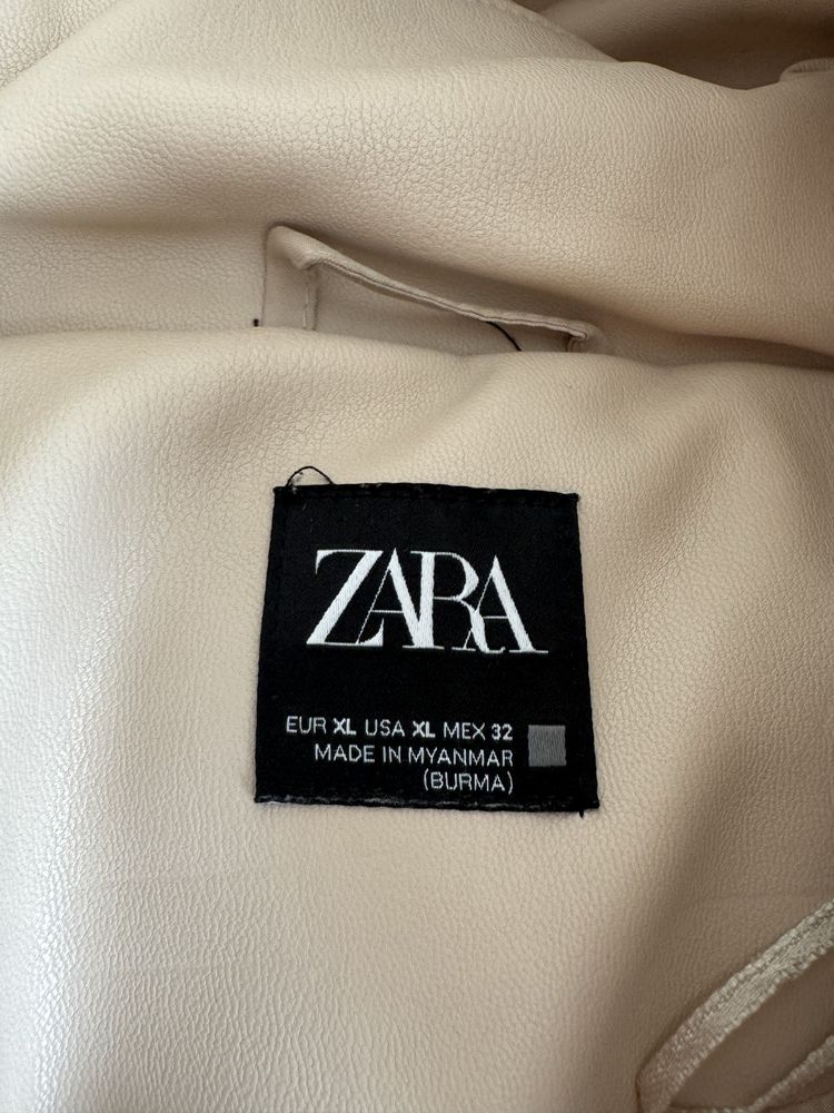 Продам зимову куртку Zara