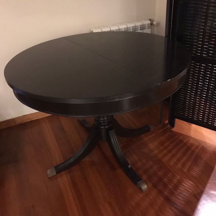 Mesa redonda extensível