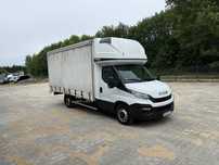 Iveco Daily winda 2,3 kontener  Iveco daily kontener 2016 r 3,0 silnik winda 8 palet