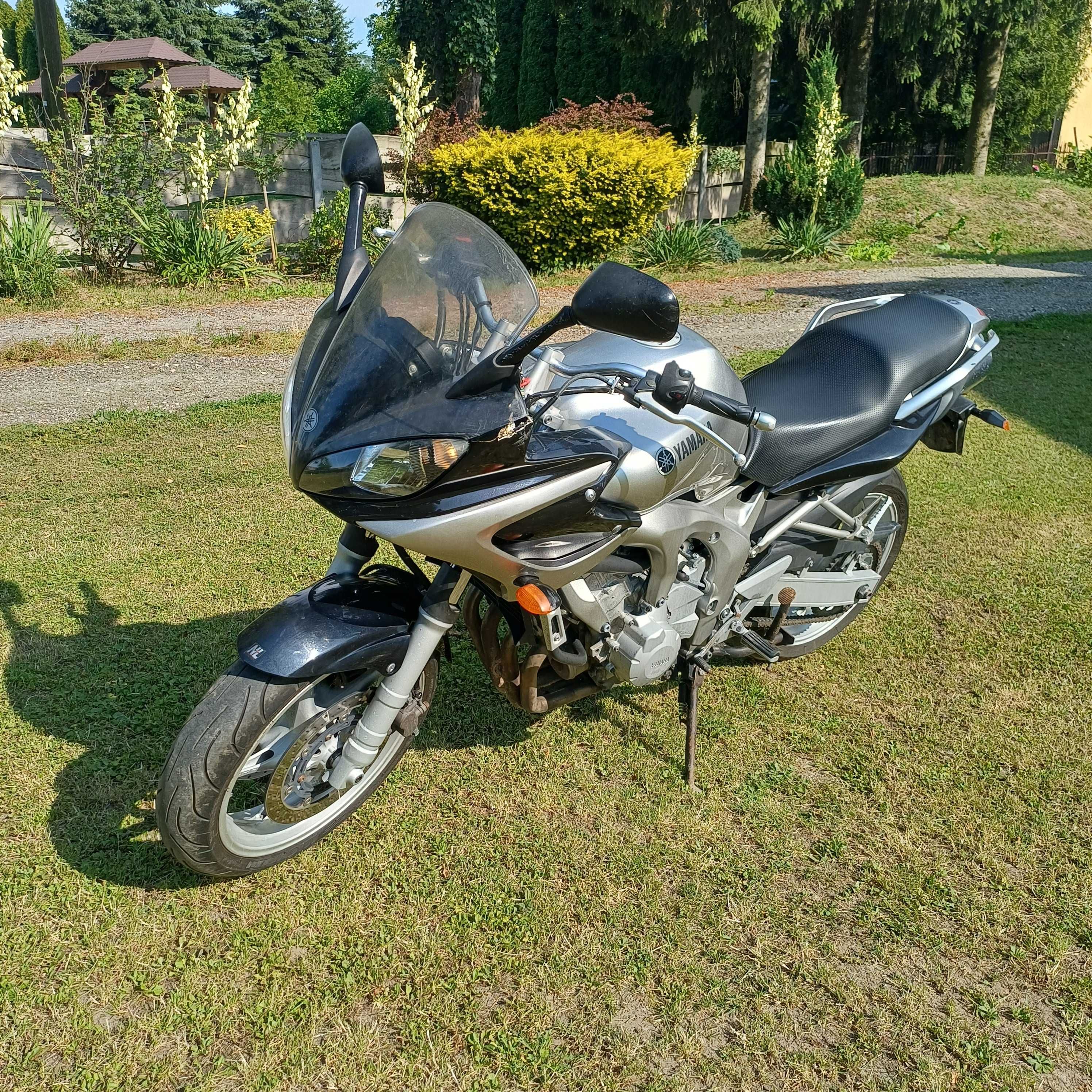 Sprzedam YAMAHA Fazer FZ6 2004r