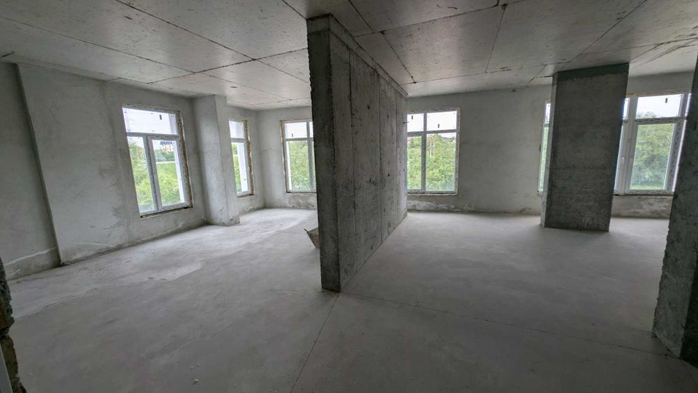 Продаж комерційної нерухомості пр. ЧЕрвоної калини ( Бережанська )