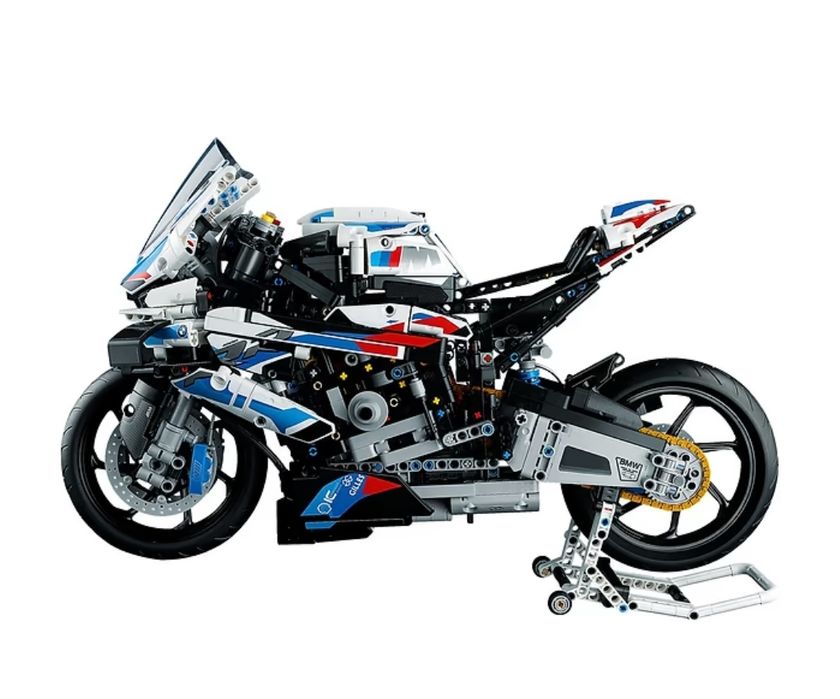 Качественный конструктор байка Technic BMW M 1000 RR (42130) 1920 дет.