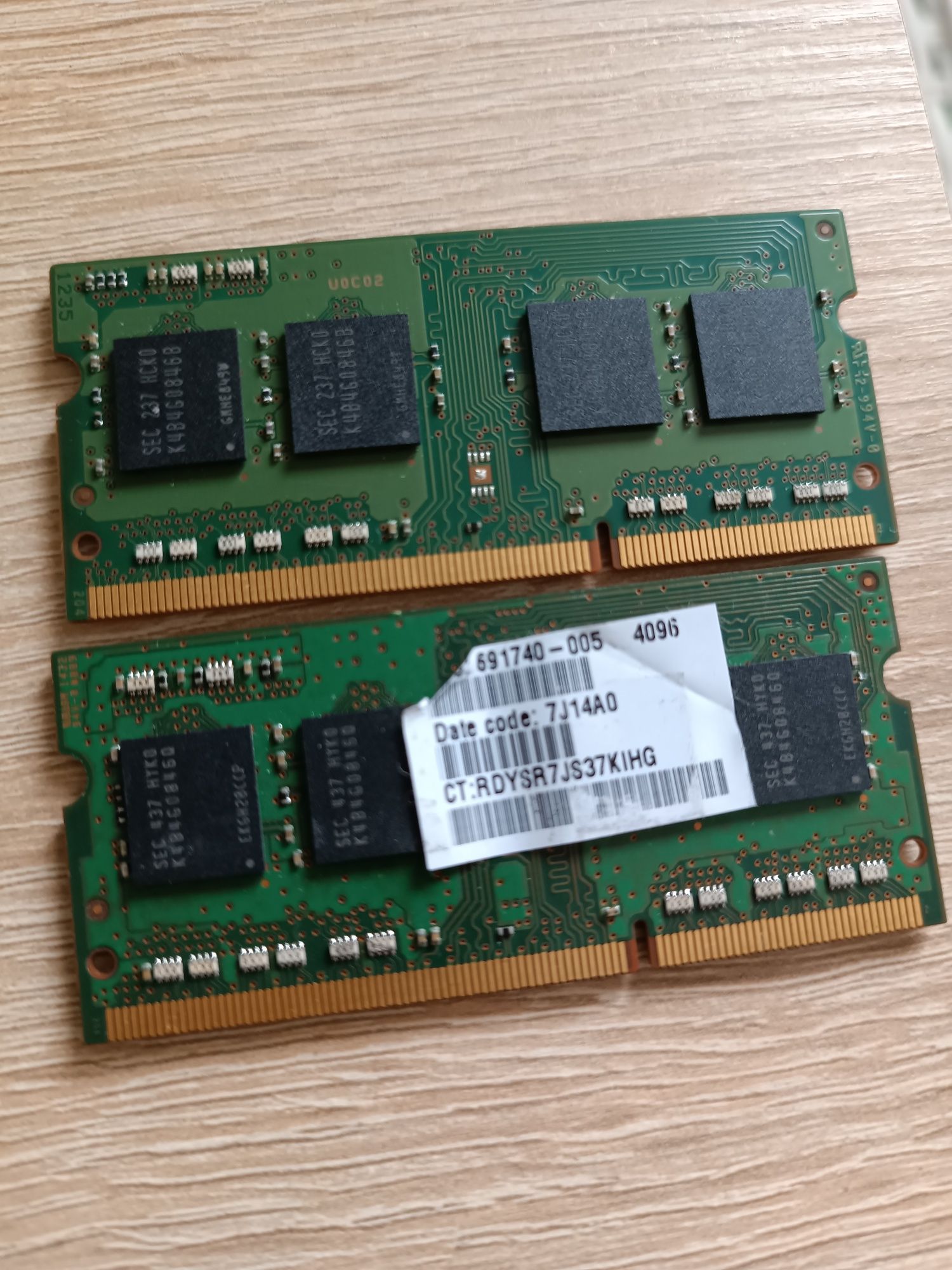 Оператианая память Samsung 4GB DDR3 2Rx8 PC3-12800S для ноутбука