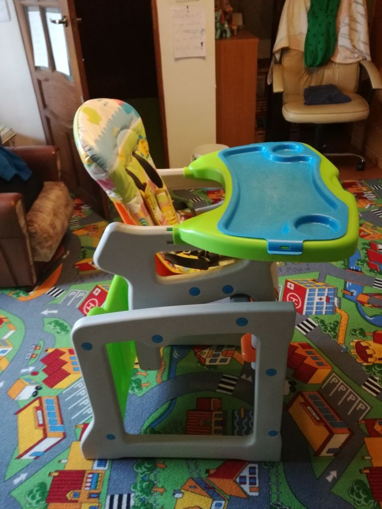 Krzesełko dla dziecka plastykowe