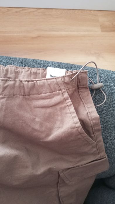 nowe brązowe spodenki
