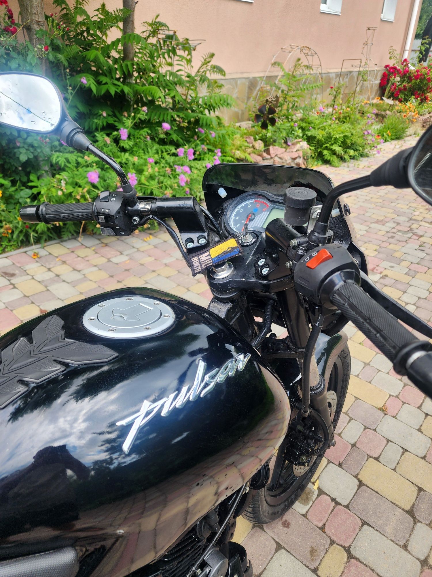 Bajaj pulsar 180