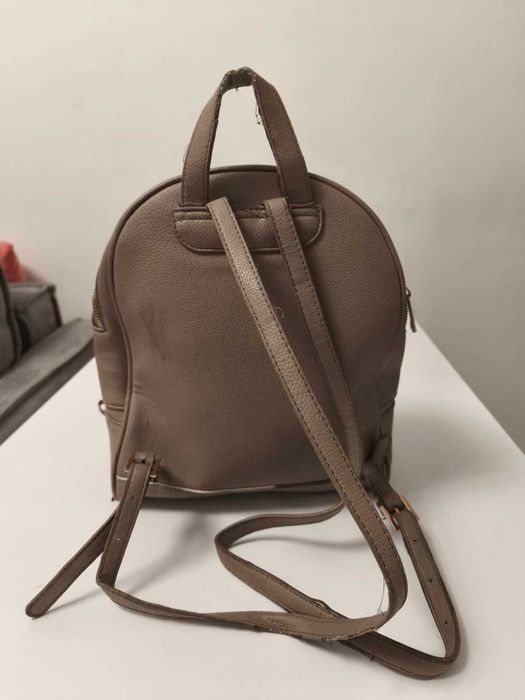 сумка-рюкзачок женская