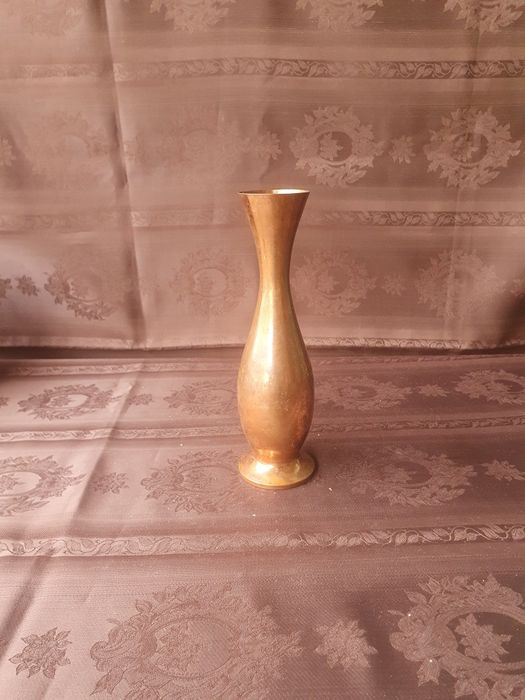 37. Wazonik około 300ml