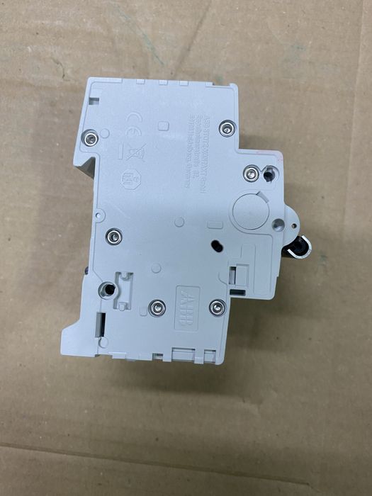 Bezpieczniki zabezpieczenia nadprądowe ABB B20, nowe, darmowa wysyłka