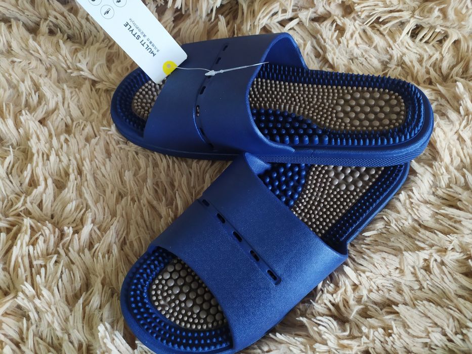 Массажные тапочки,сланцы