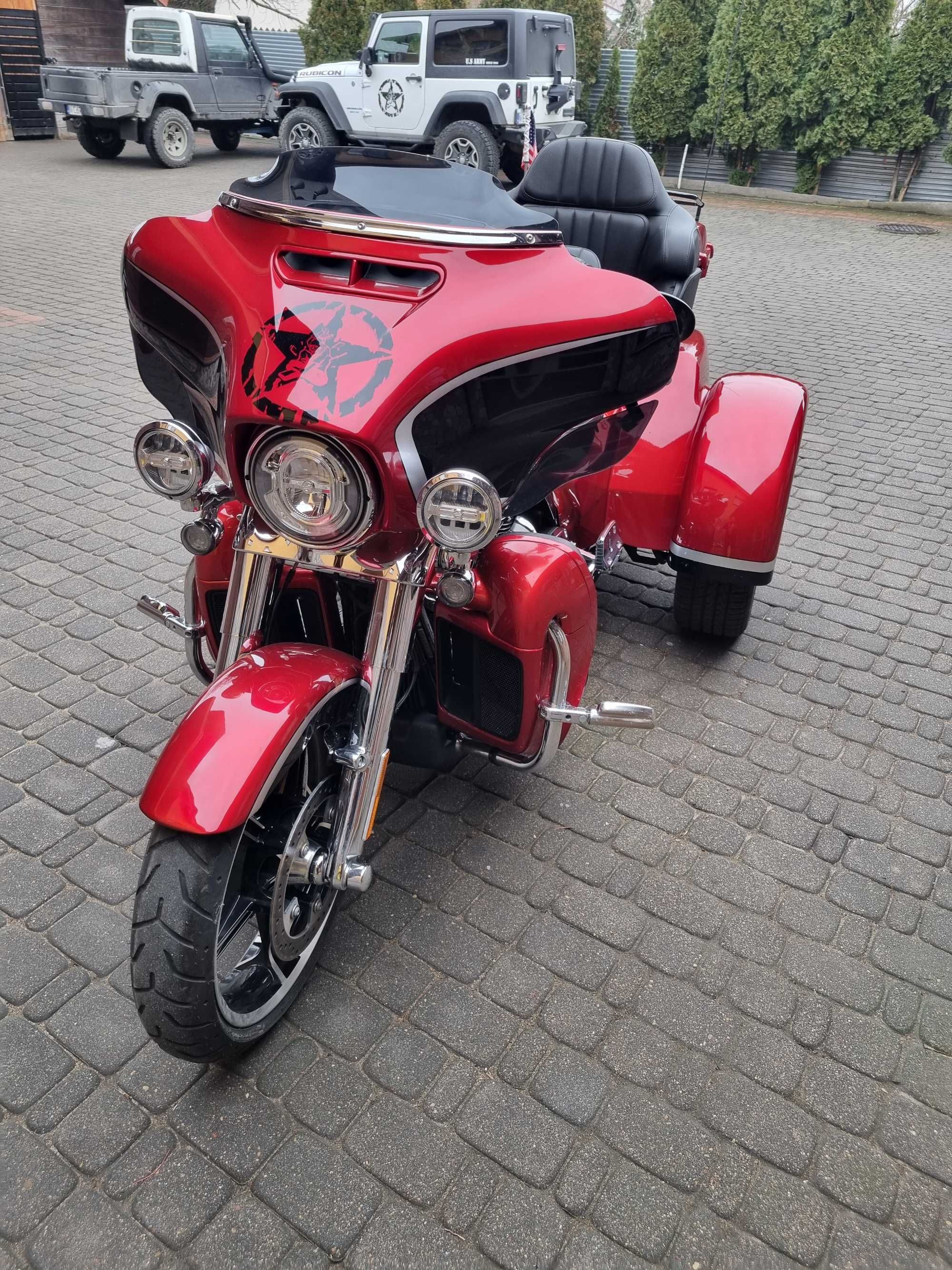 Harley-Davidson CVO Tri Glide Trajka