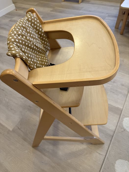 NOWE drewniane krzeselko do karmienia