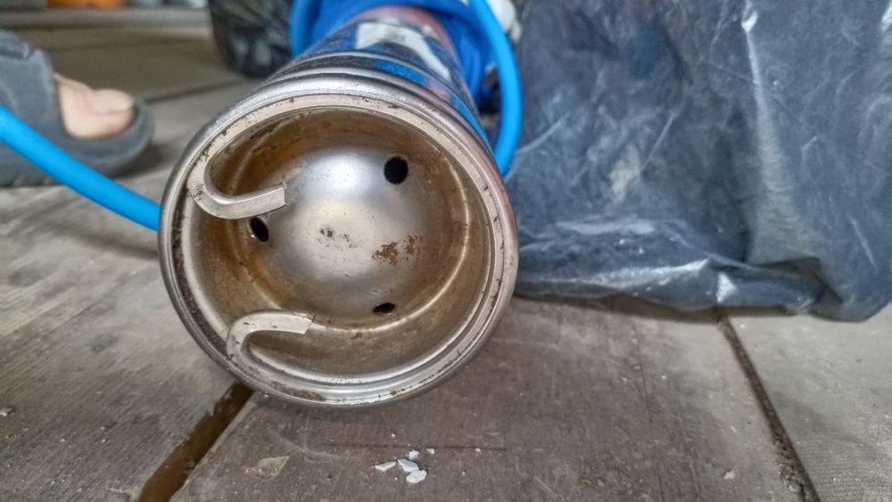 Насос для води,скважина