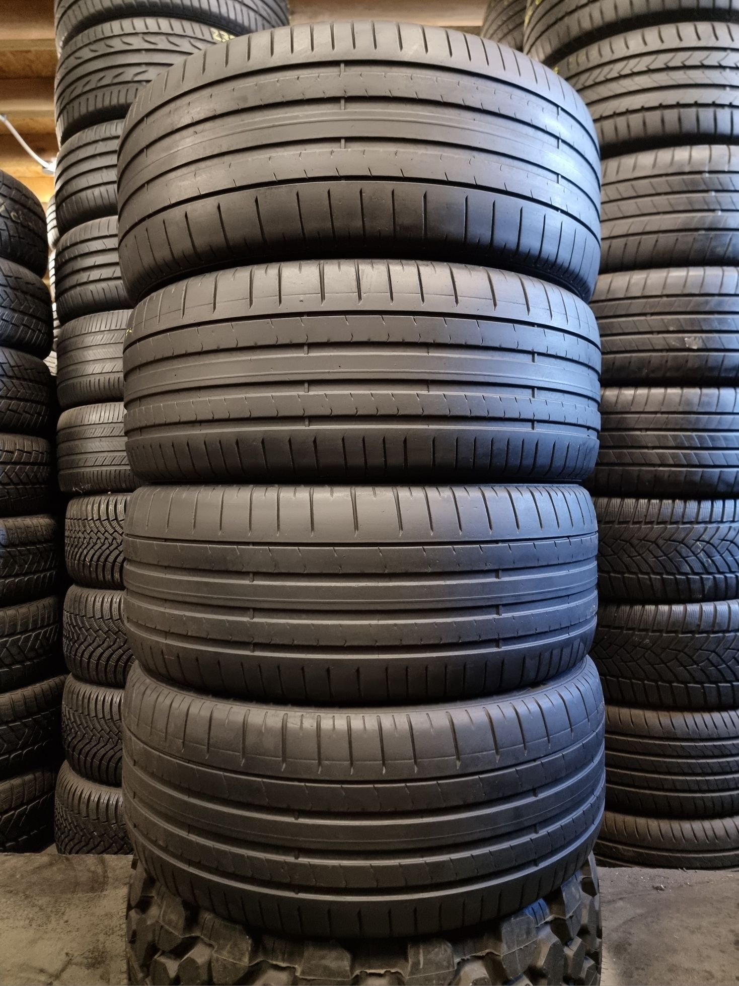 Шини літні 285х45хR20 Pirelli PZero 4 ШТ Комплект 2021р 65% Протектор