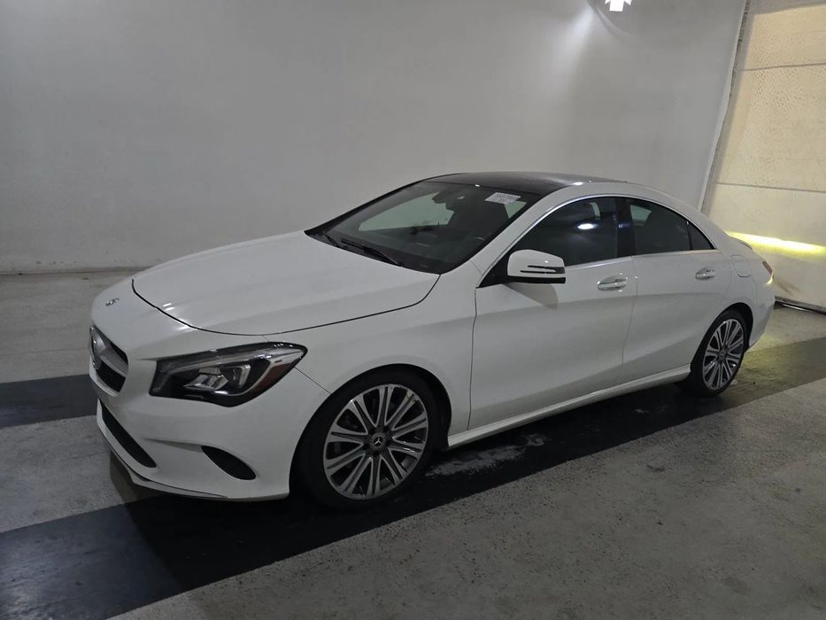 Mercedes-Benz CLA 2.0 | Bogato wyposażony | Skóra | Panorama | LED| Podgrzewane fotele