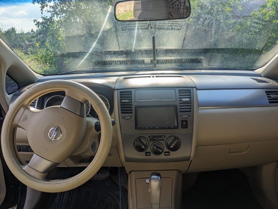 Nissan Tiida автомат