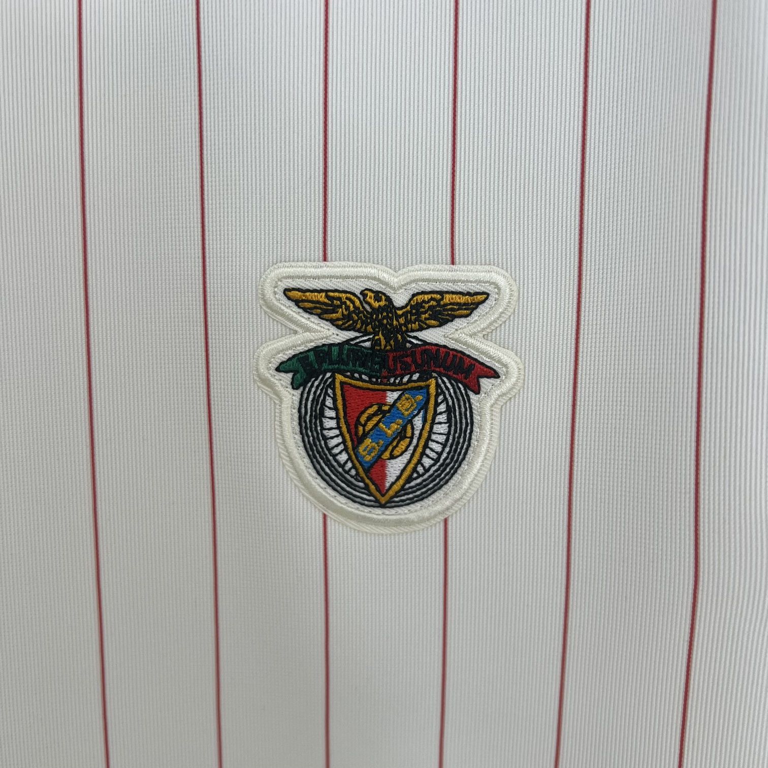 Camisola Benfica Retro M,L,XL entrega imediata.