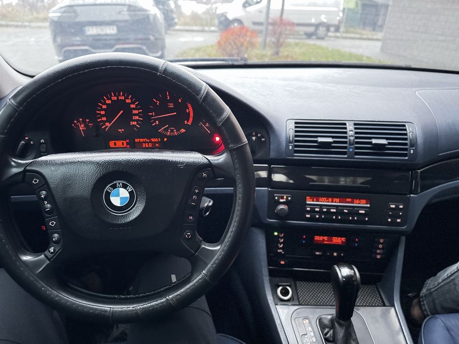 Продам E39 2003року 2.5 дизель