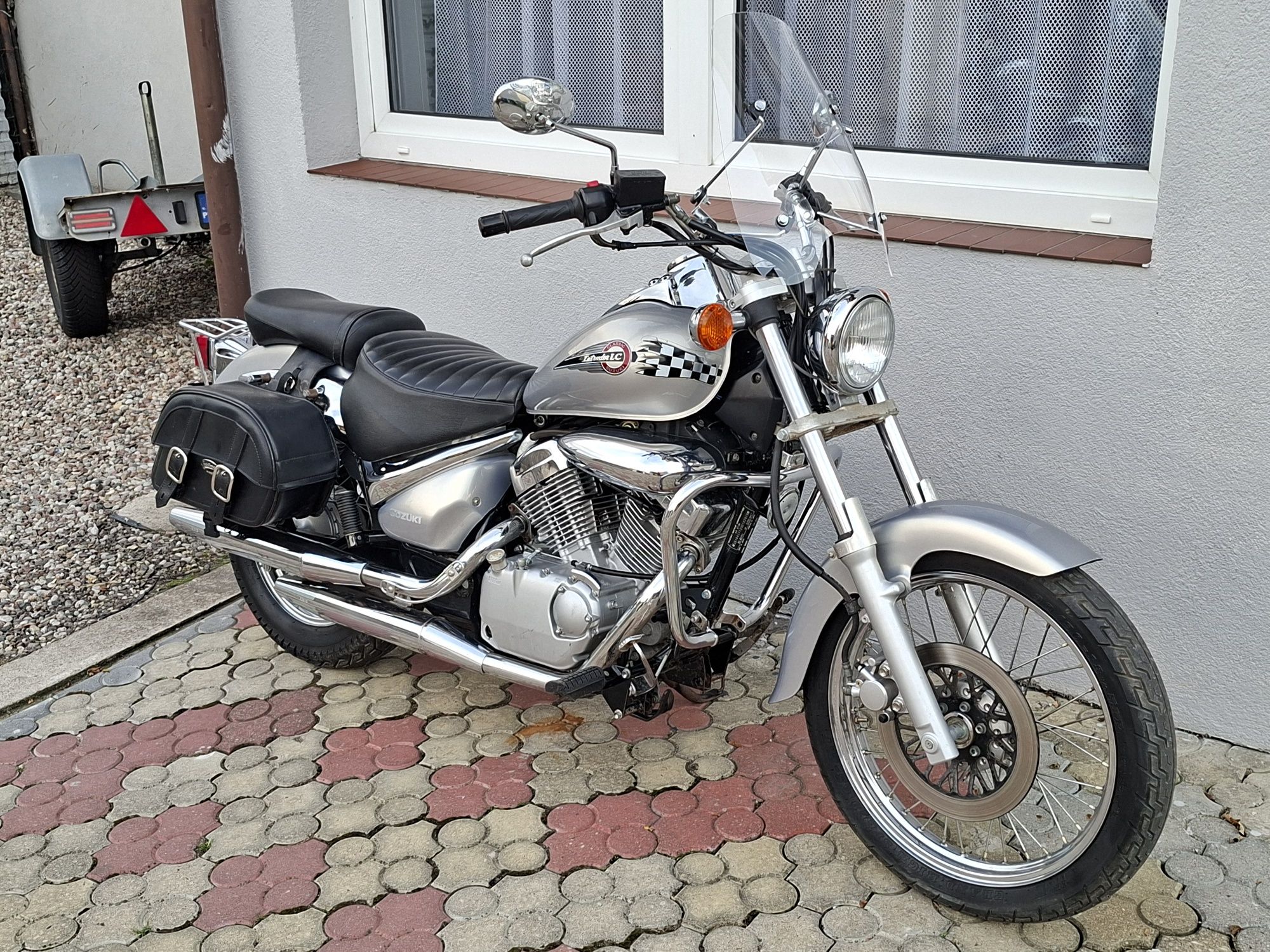 Suzuki Intruder 125 kat.B/A1 rok 2004 mały przebieg transport pod dom