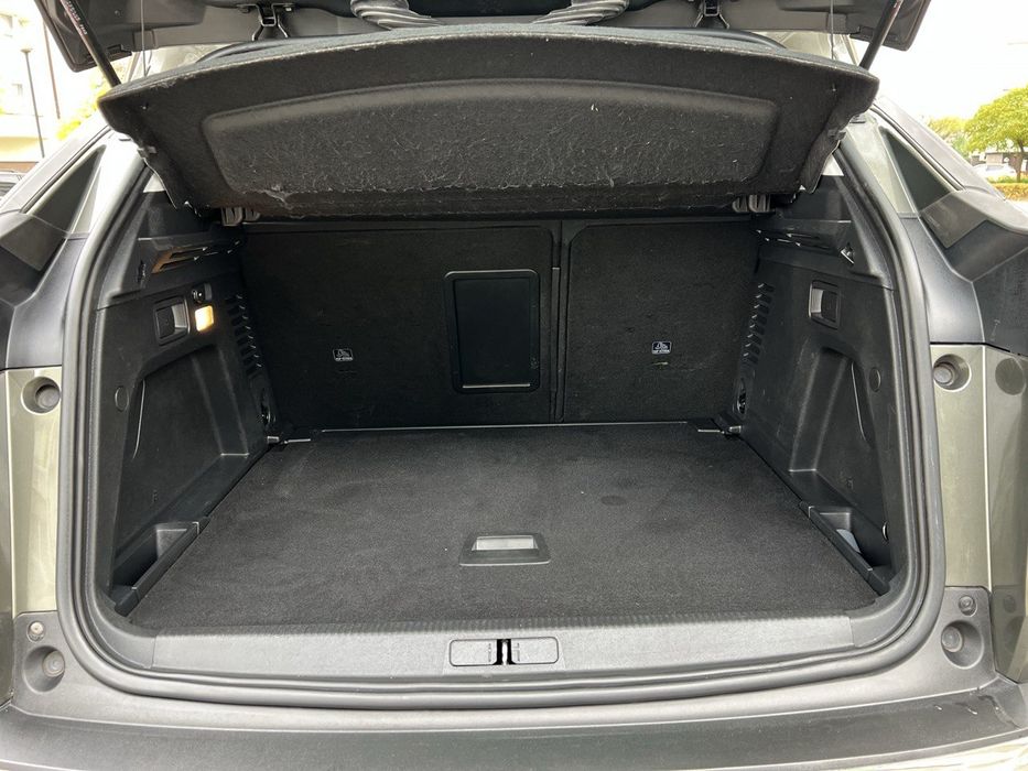 Peugeot 3008 2018 2.0 дизель не фарбований жоден елемент