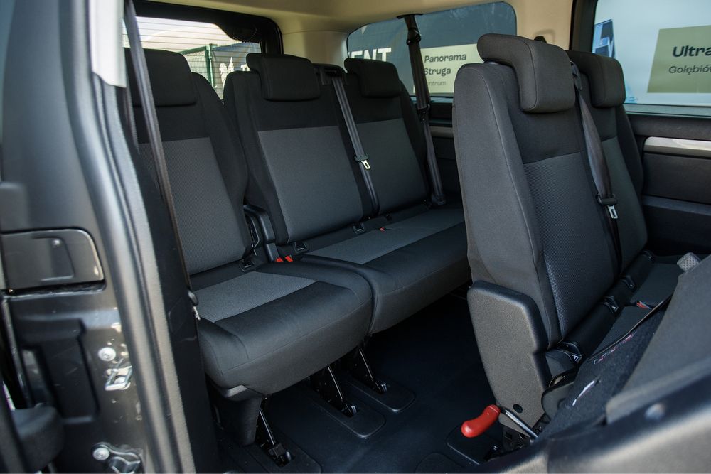 Wynajem Busów 9- osobowych Wypożyczalnia Radom