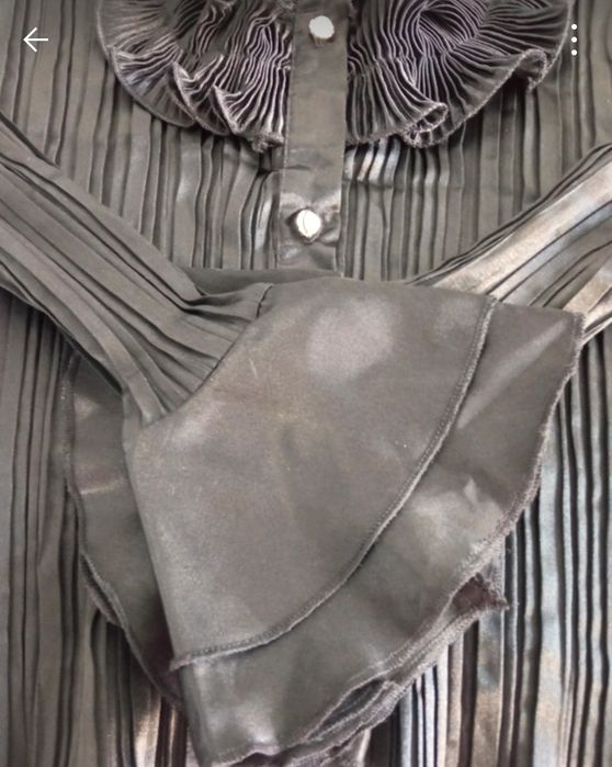 Camisas/Camiseiros muito elegantes e sofisticados - creme e preto - L